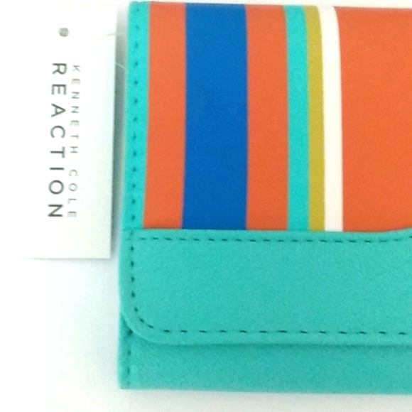 KENNETH COLE REACTION TEAL MULTI COMPARTMENT WALLET NWT - Picture 2 of 11